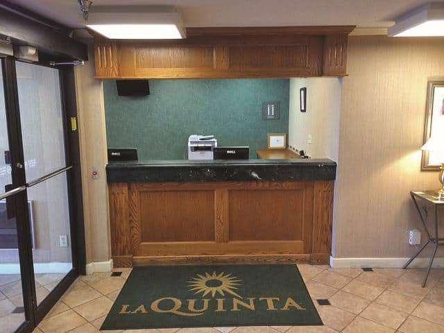 Отель La Quinta By Wyndham Джексон Экстерьер фото